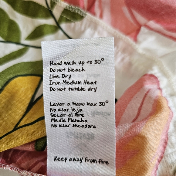 Z&L Europe Floral Print Crochet Trimmed Mini Dress or Beach Dress Large - Picture 9 of 9